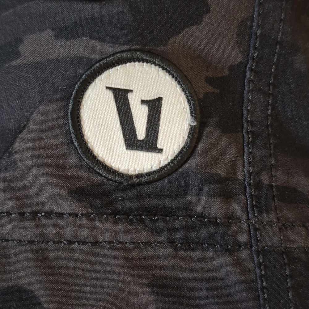 Vuori Kore Black Camo Athletic Shorts Lined - S